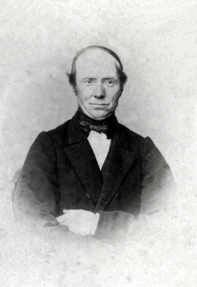 Anno Domkirkeodden, Portrett, Gudbrand Monsen Heggenhaugen (1812-1893). Gårdbruker på Kjos, Ringsaker. Gift med Marie Winju.