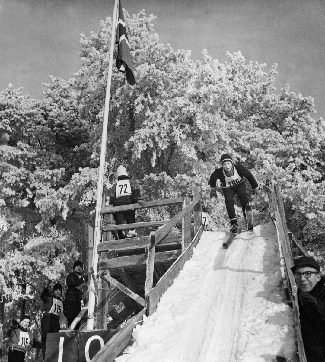 Anno Domkirkeodden, HOPPRENN, GUTTEHOPPERE, STILASET, SKJESETTBAKKEN, VINTER