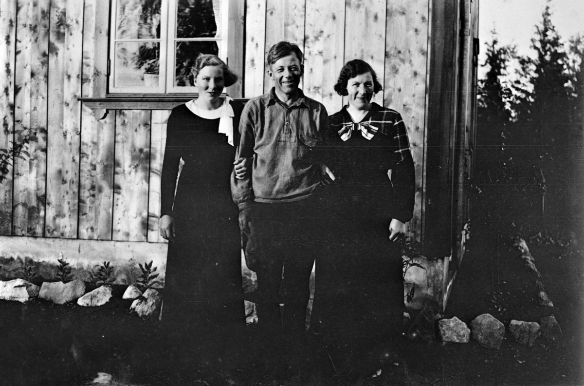 Anno Domkirkeodden, GRUPPE: 3, EDEL INGVOLDSTAD, INGEBORG INGVOLDSTAD, HELGE INGVOLDSTAD