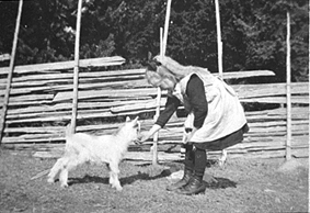 Anno Domkirkeodden, LAURA LUNDBY GIFT: KJELSRUD, GJETKILLING, ØSTÅS SKOLE, SKIGARD