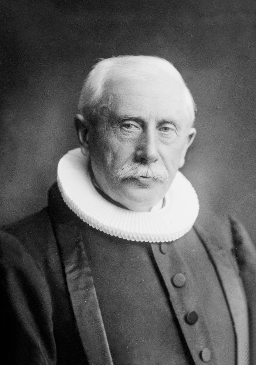Anno Domkirkeodden, SOGNEPREST HANNIBAL STABELL. SOKNEPREST I VANG 1921-1935.