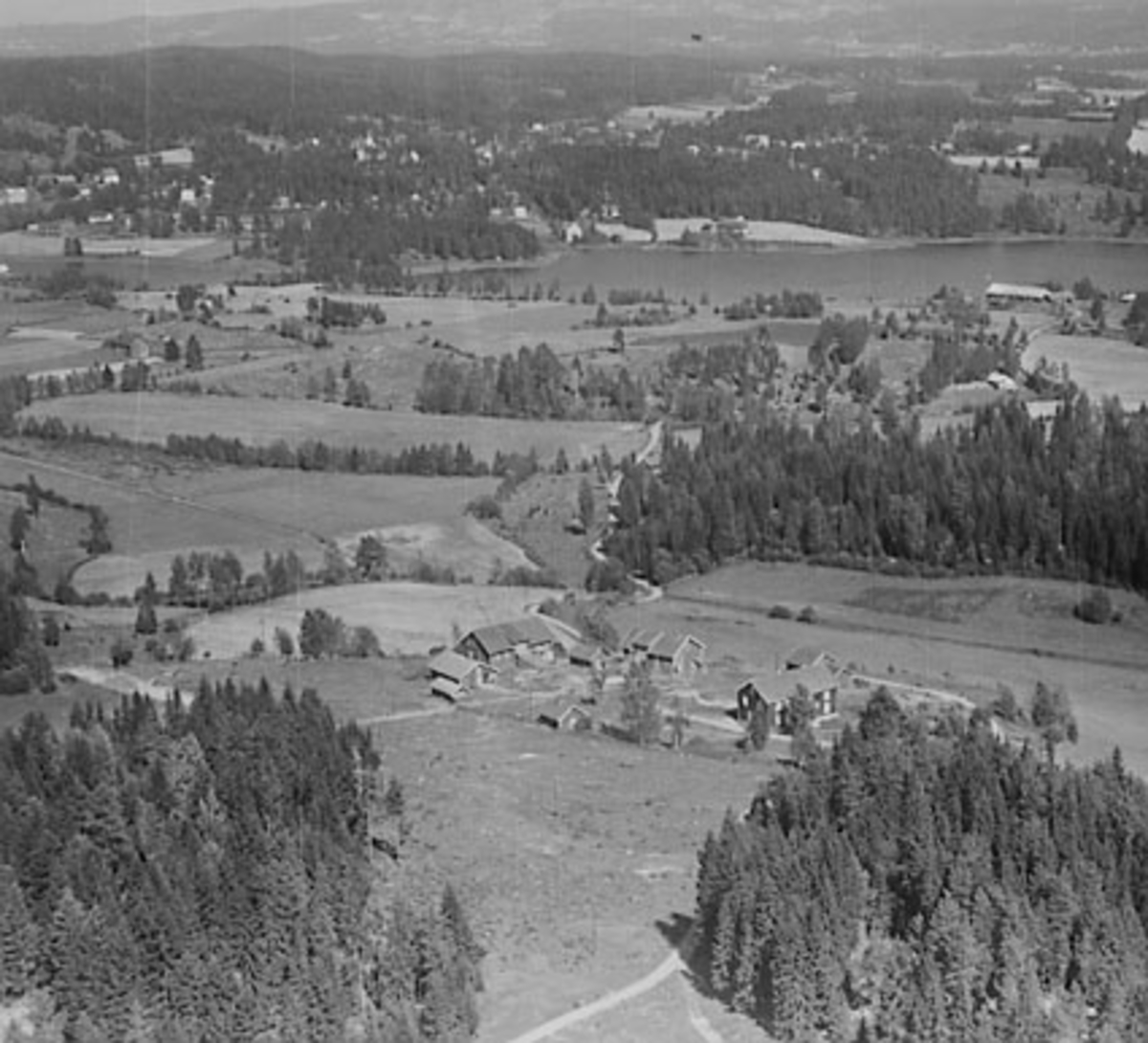 Widerøes Flyveselskap A/S, KONGSPARTEN GÅRD, FLYFOTO