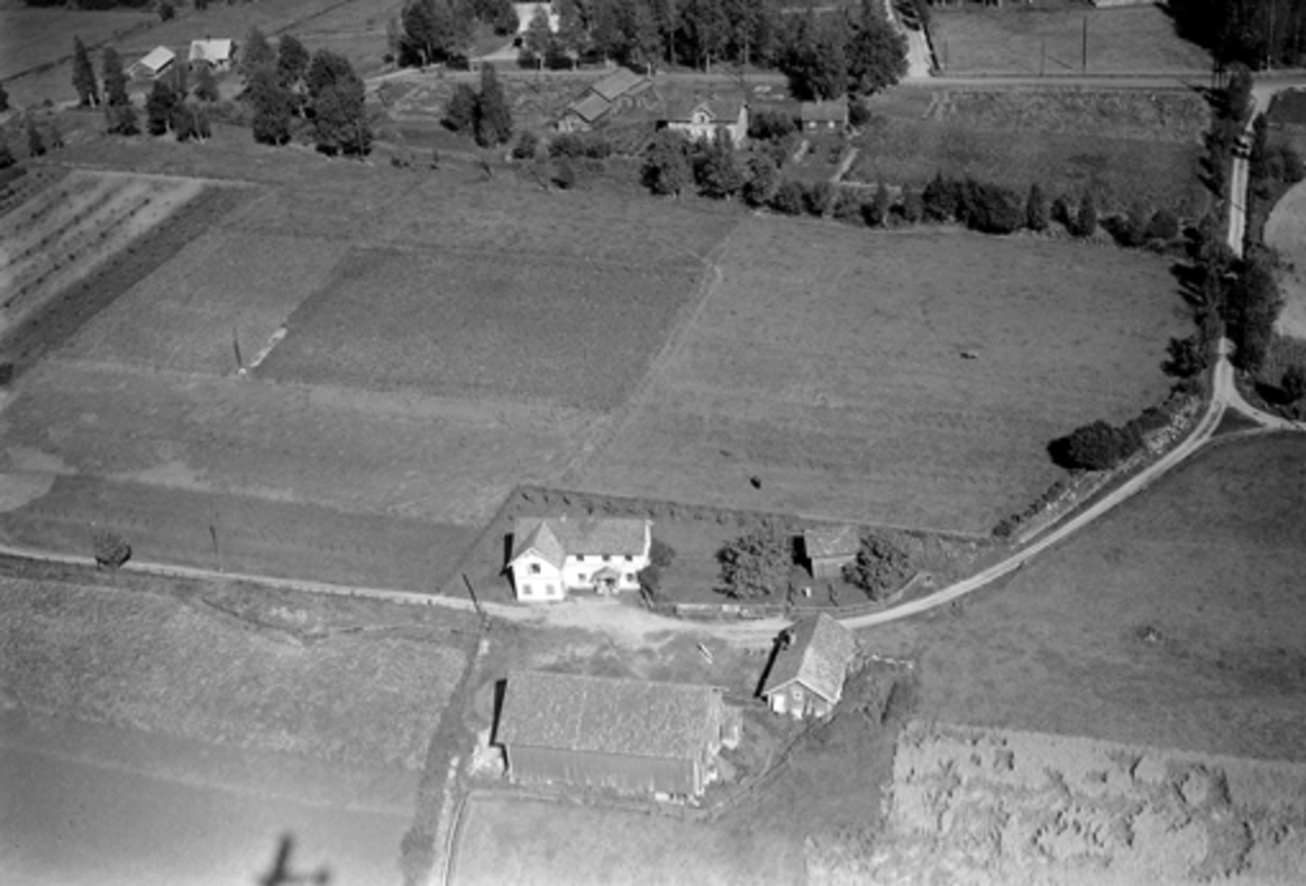 Widerøes Flyveselskap A/S, FORAN: SKJÆRSTAD, FLYFOTO. VALLSET.