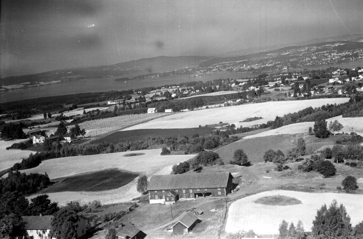 Widerøes Flyveselskap A/S, FLYFOTO OTTESTAD PRESTEGÅRD