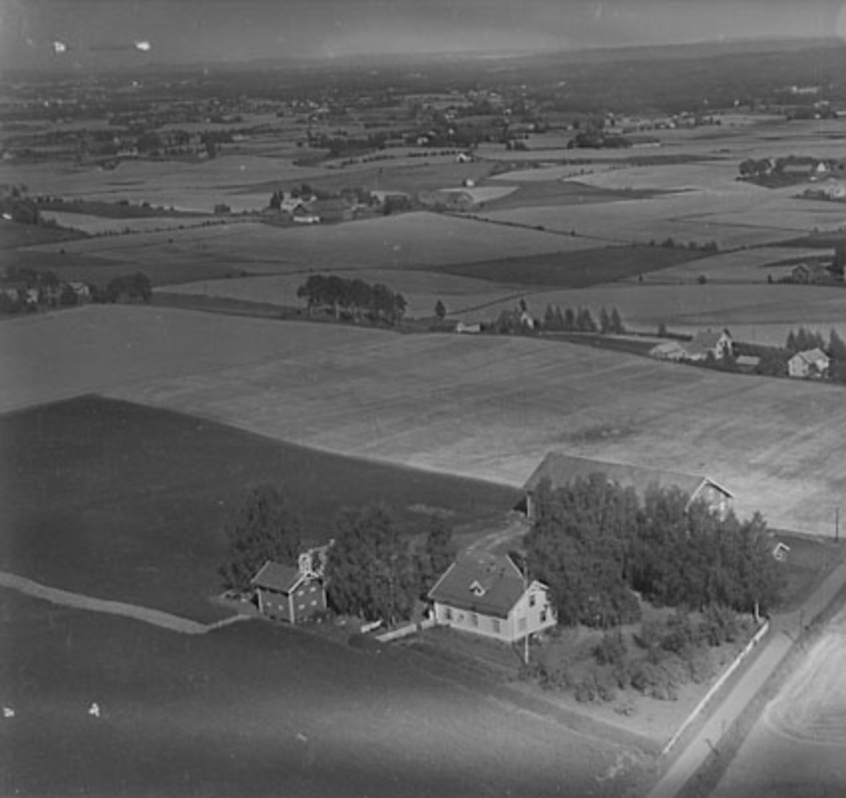 Widerøes Flyveselskap A/S, FLYFOTO FJESTAD, VESTRE, ROMEDAL
