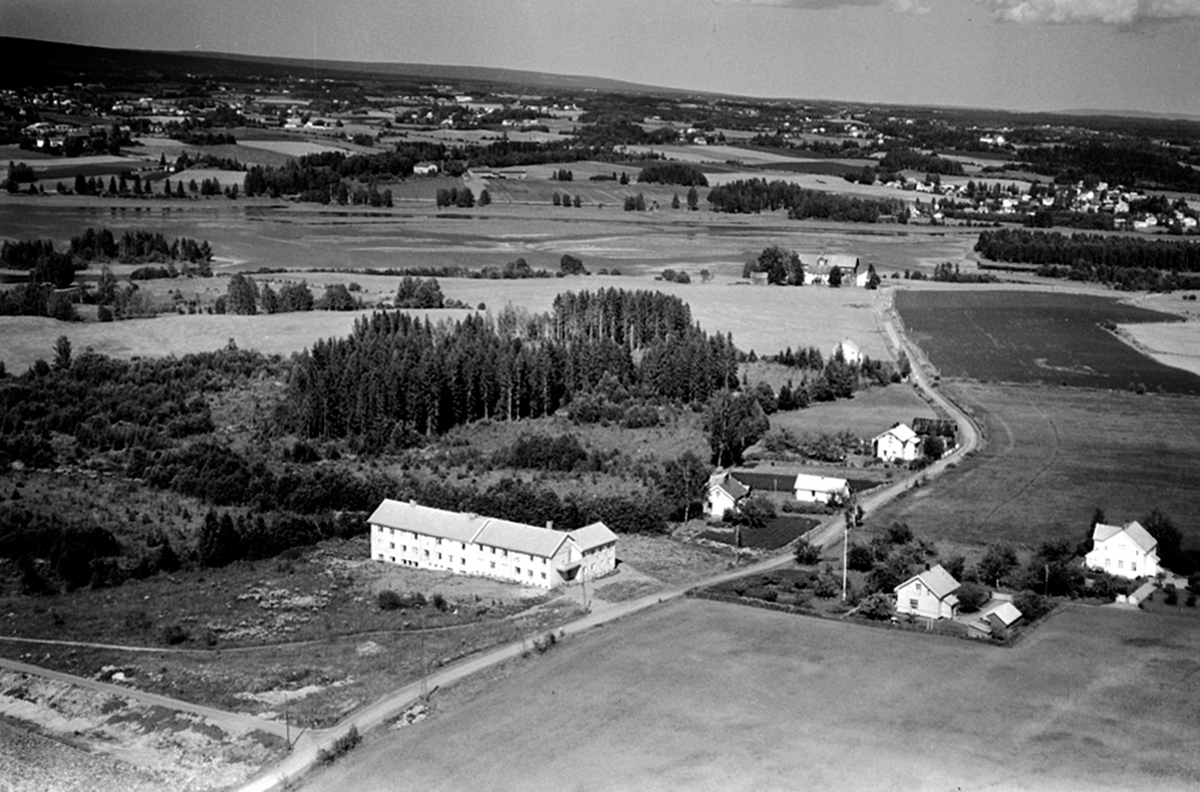 Widerøes Flyveselskap A/S, FLYFOTO ÅKERSHAGAN