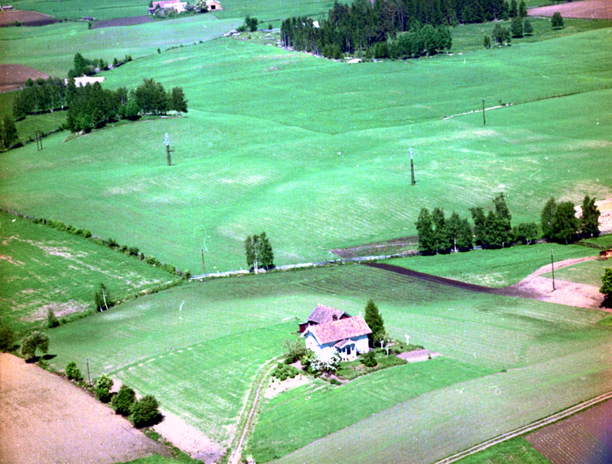 Widerøes Flyveselskap A/S, FLYFOTO LILLEHAUG