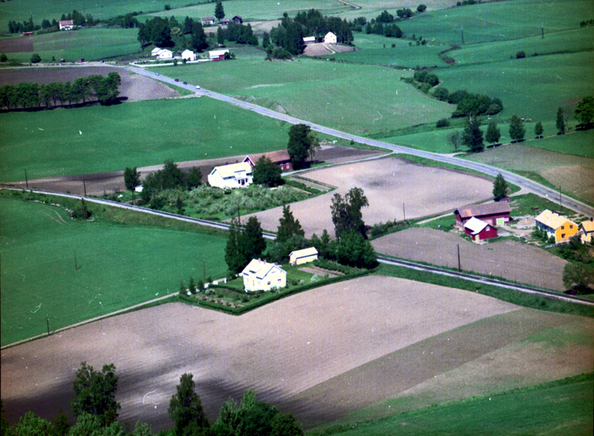 Widerøes Flyveselskap A/S, FLYFOTO KVILA, STANGE