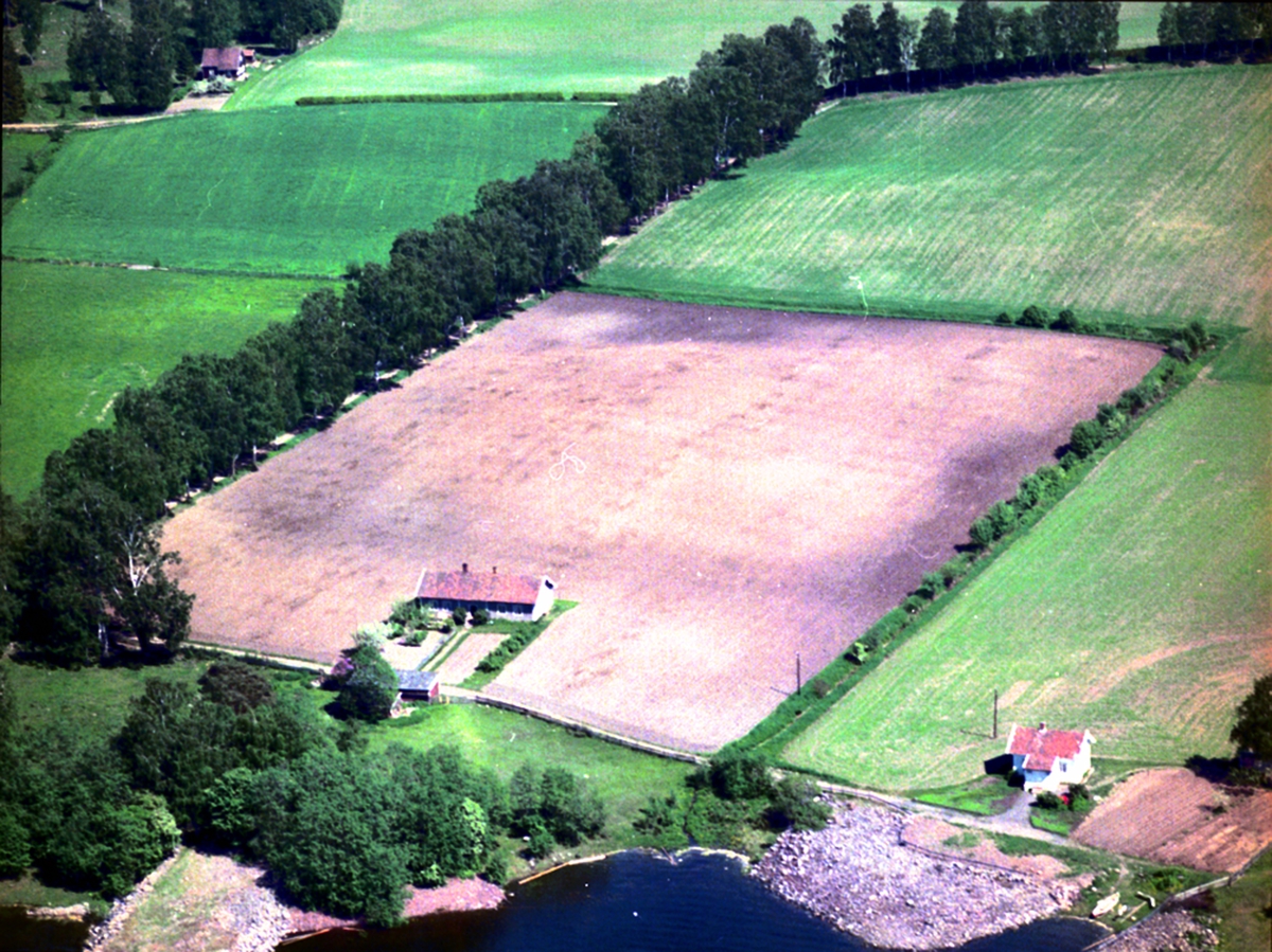 Widerøes Flyveselskap A/S, FLYFOTO FAGERODDEN