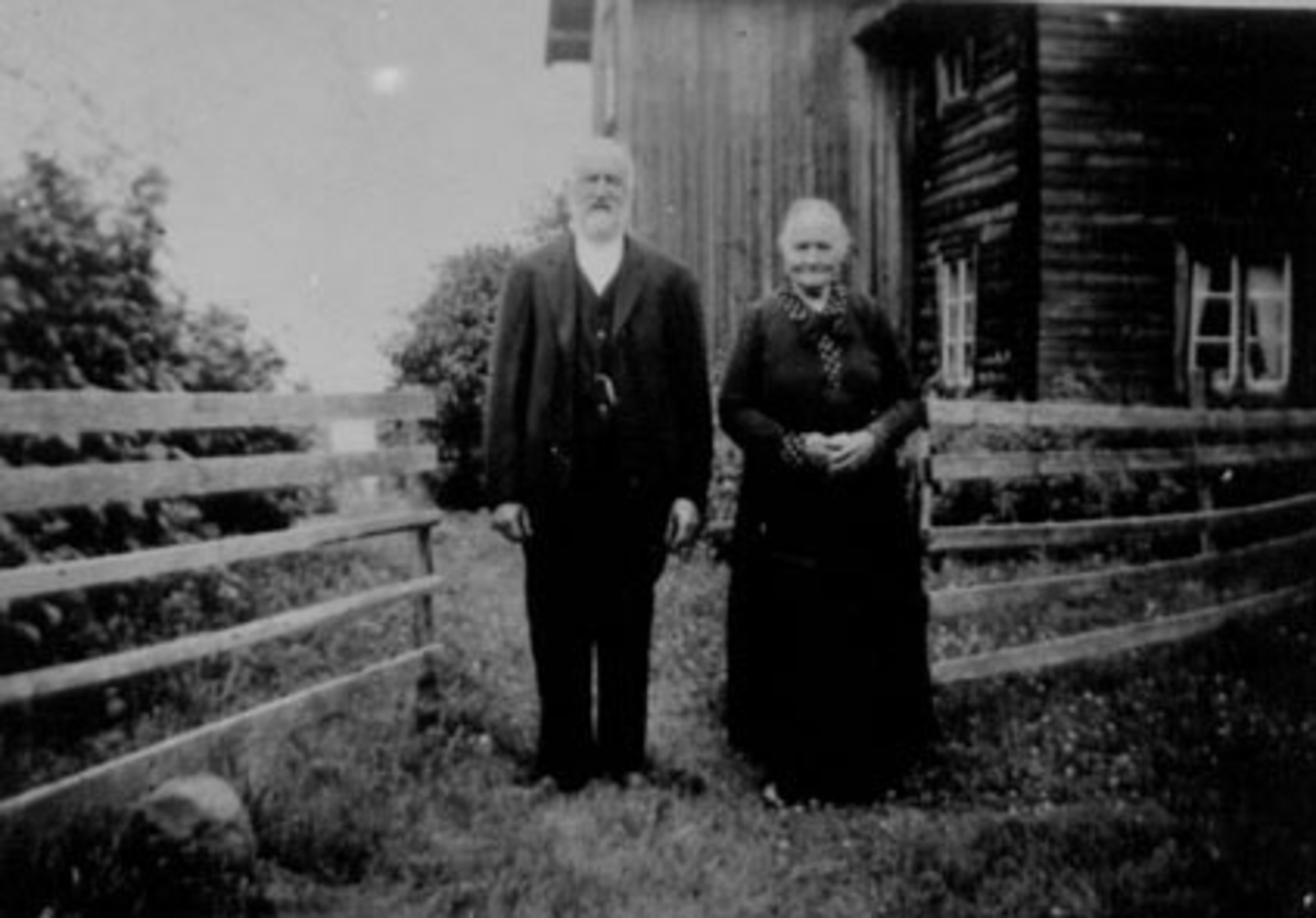 Anno Domkirkeodden, GRUPPE: 2, BERNT ERIKSEN, VALSET, 1864 - 1950, OLINE NILSDATTER, 1860 - 1951, BRUKTE NAVNET SKUGGERUD, SKUGGERUD NEDRE, ROMEDAL