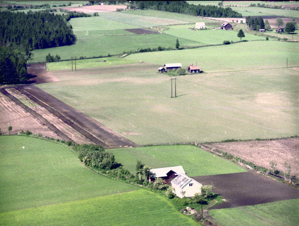Widerøes Flyveselskap A/S, FLYFOTO VESTGÅRD