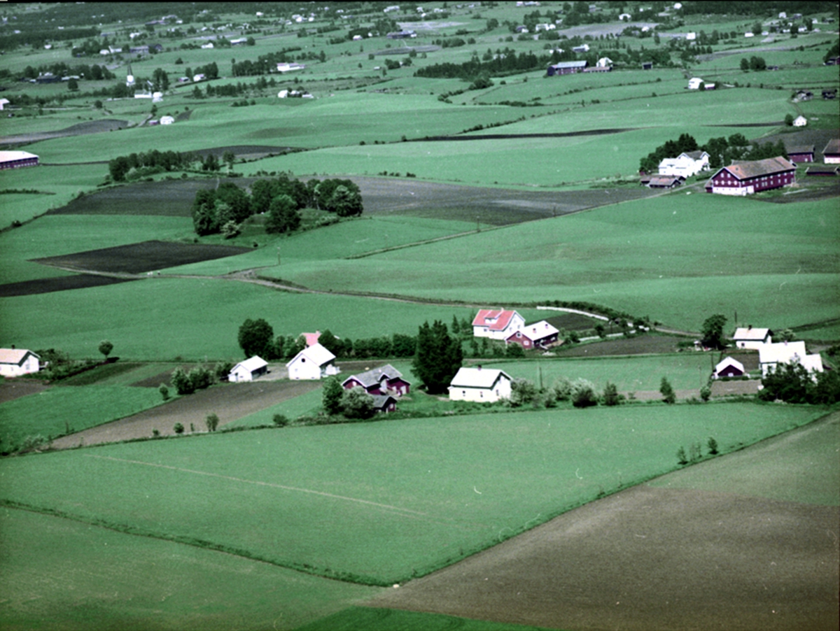 Widerøes Flyveselskap A/S, FLYFOTO ØSTLIE