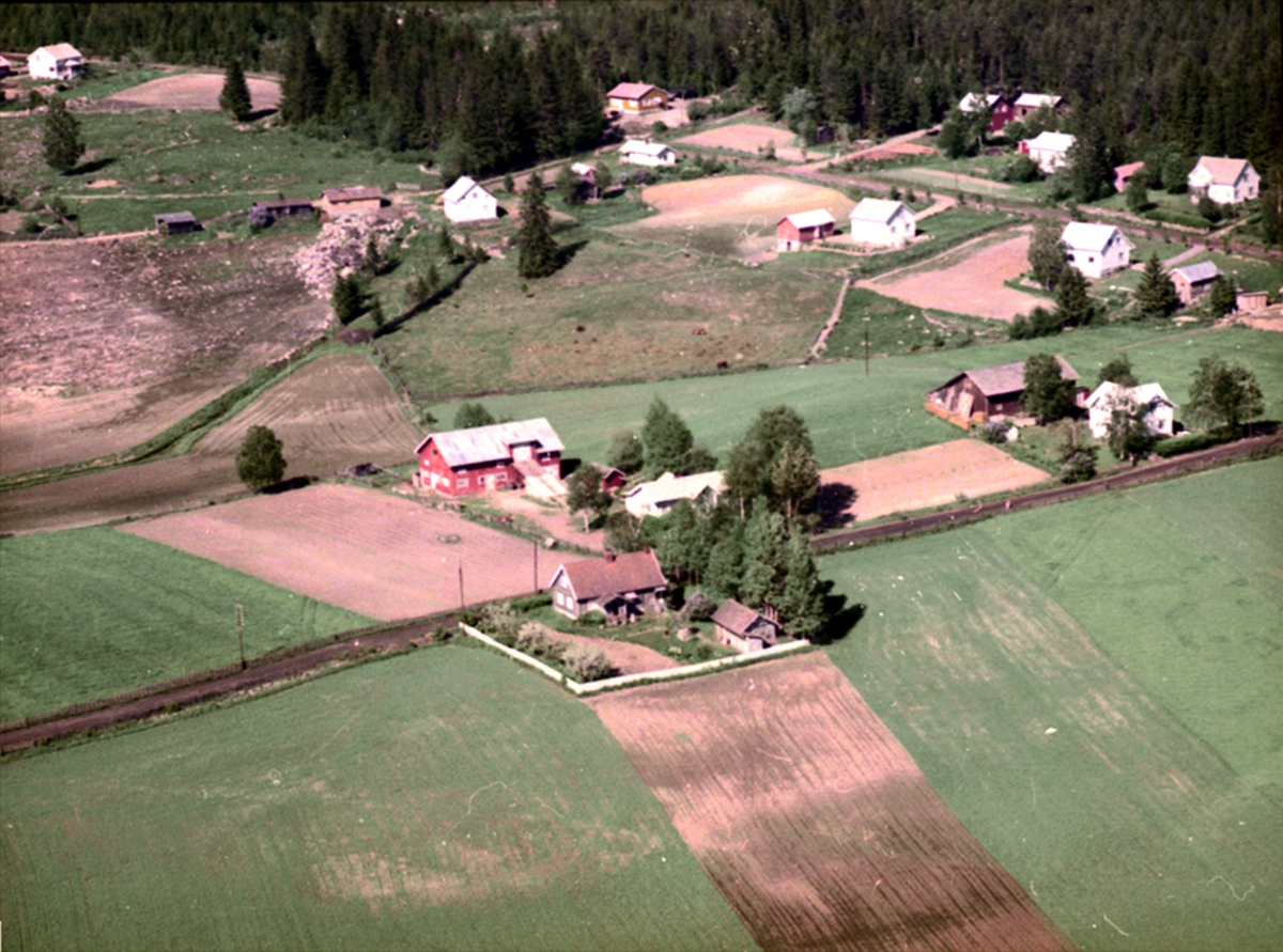 Widerøes Flyveselskap A/S, FLYFOTO SKARPNOR, MÅGÅRDVEGEN