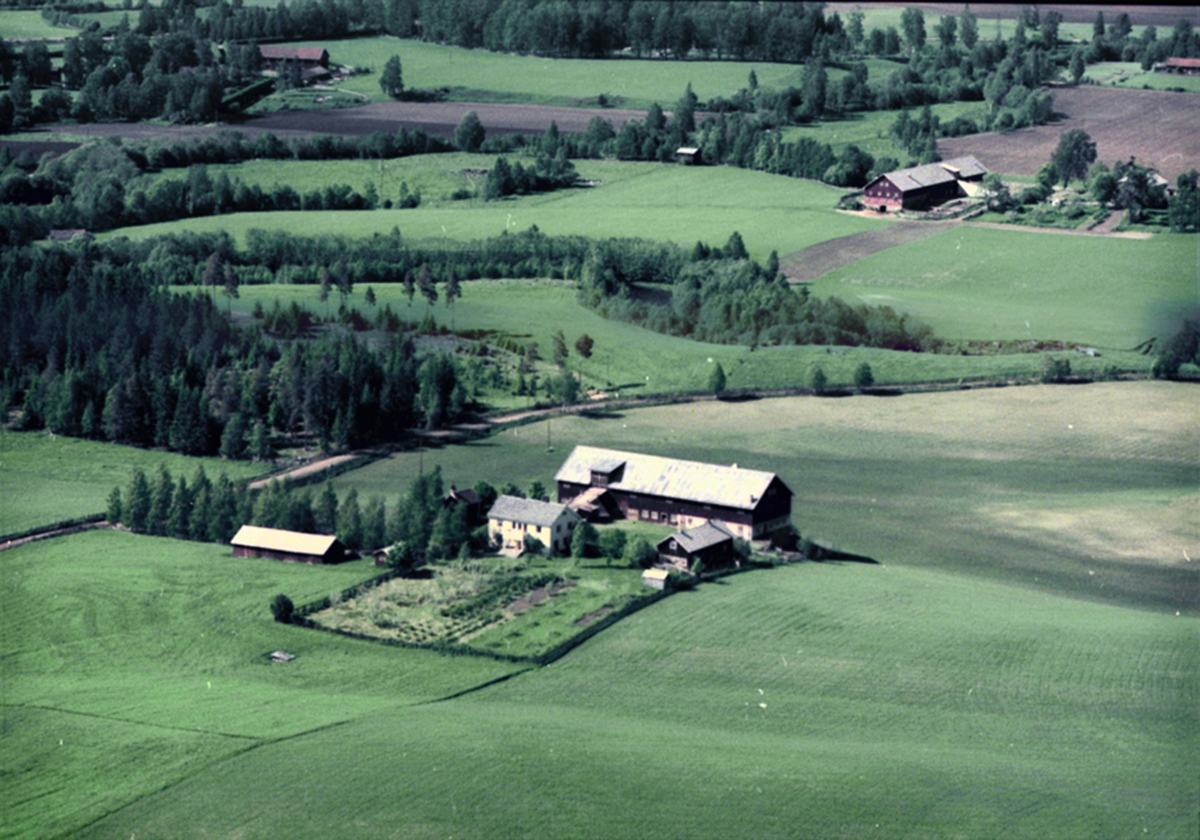 Widerøes Flyveselskap A/S, FLYFOTO HEIN, ÅDALSBRUK Løten.