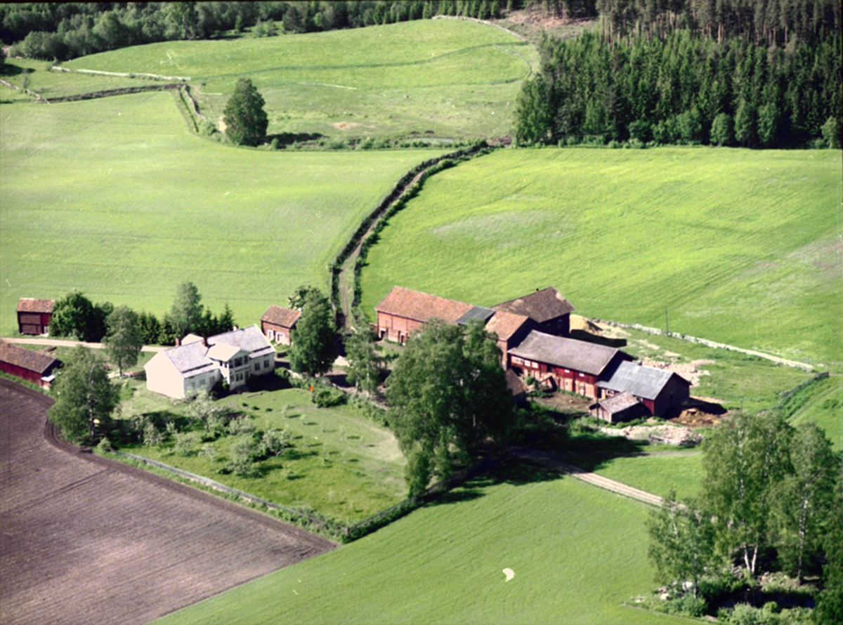 Widerøes Flyveselskap A/S, FLYFOTO BERG, ILSENG
