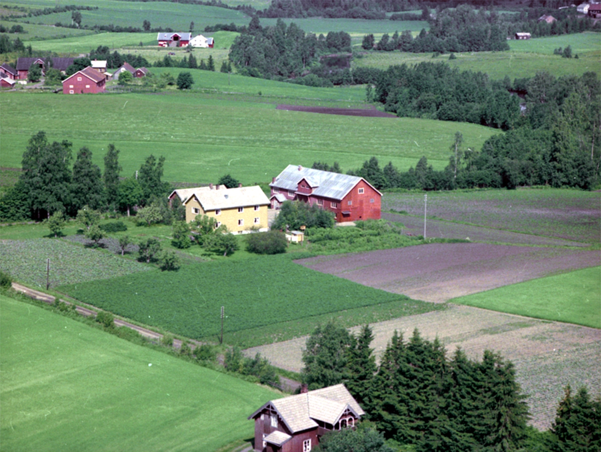Widerøes Flyveselskap A/S, FLYFOTO GRUNNSETH, GRUNDSETH, ILSENG