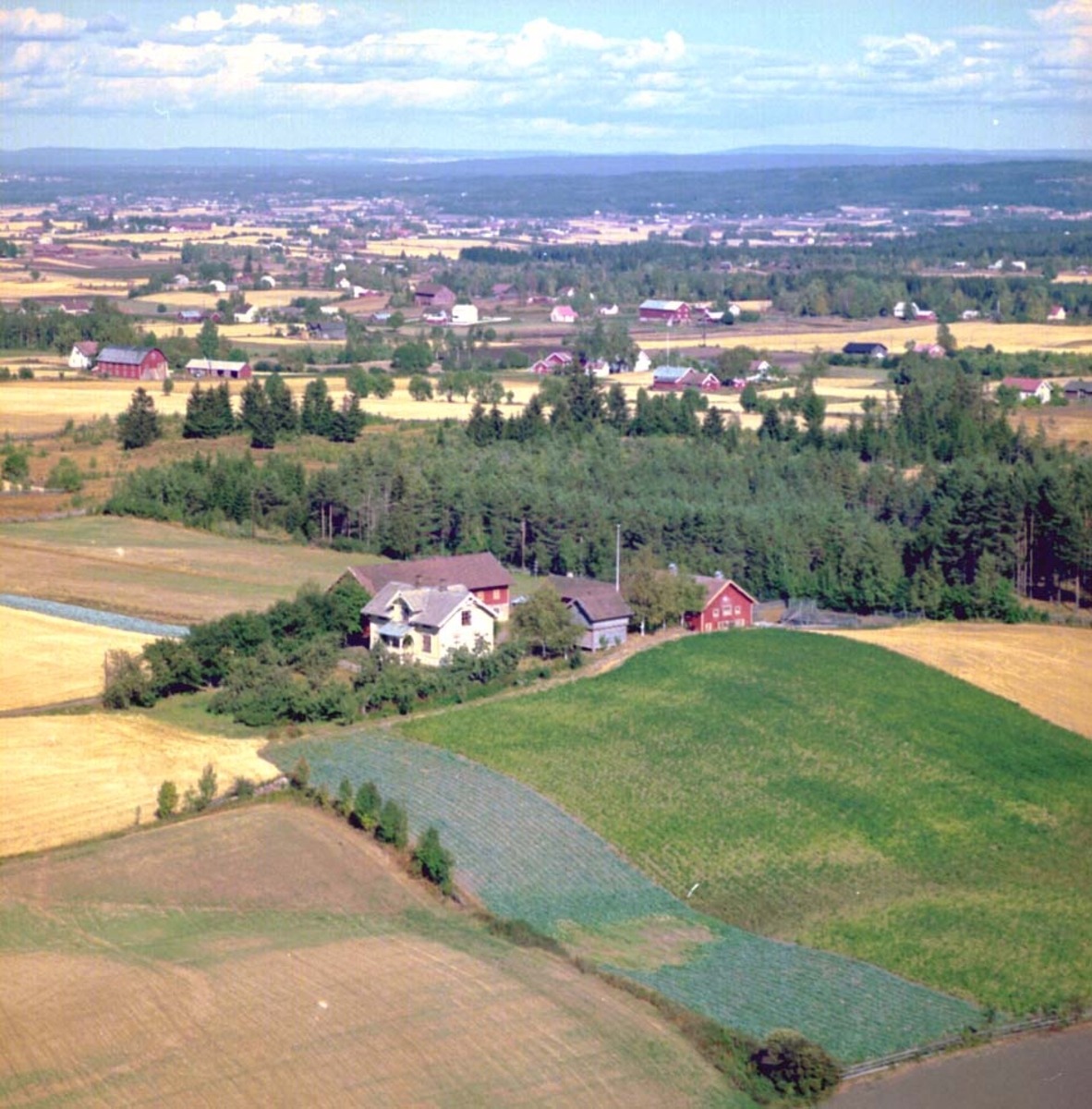 Widerøes Flyveselskap A/S, FLYFOTO HARSTAD, STANGE