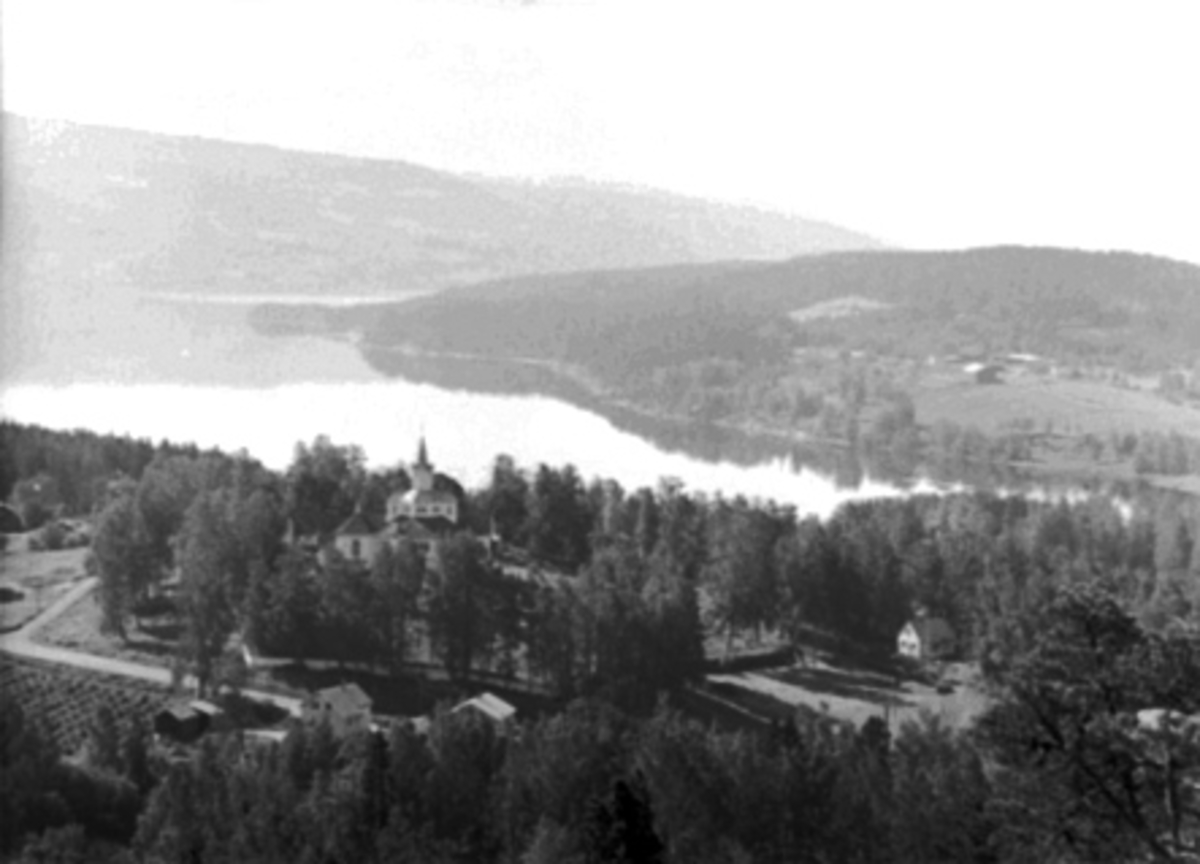 Anno Domkirkeodden, TANGEN, KORSØDEGÅRDSVIKA FRA BYGDEBORGEN, TANGEN KIRKE