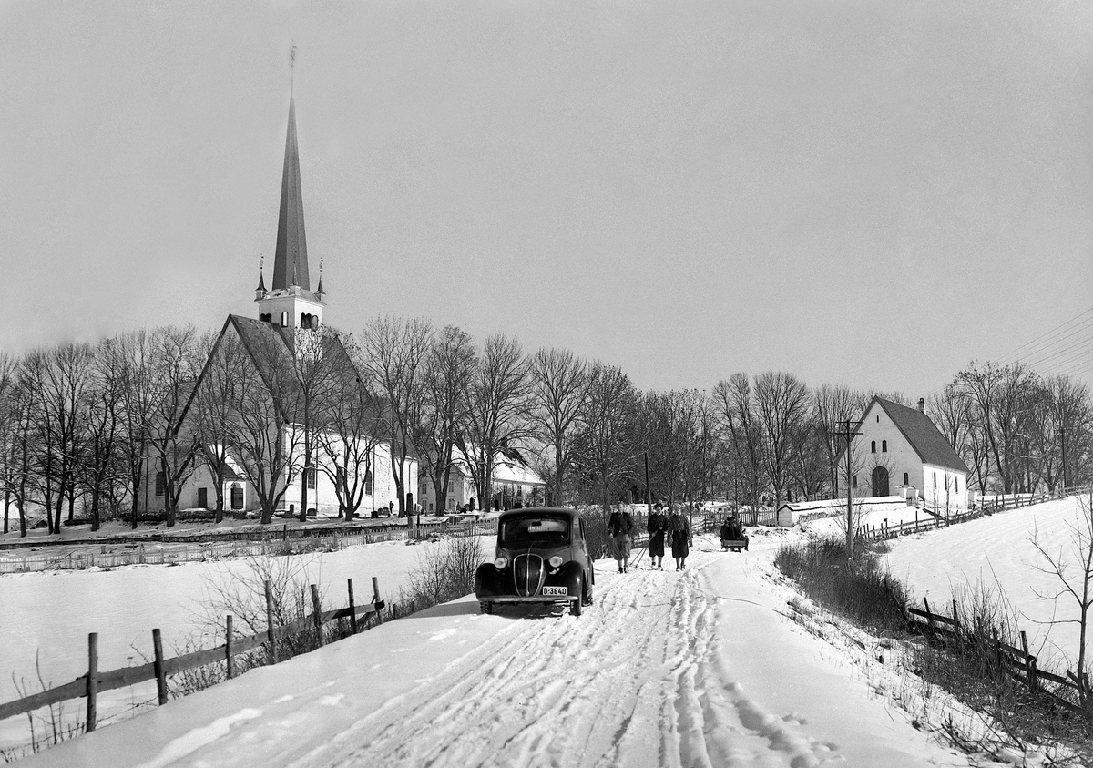 Anno Domkirkeodden, EKSTERIØR; STANGE KIRKE, D-3640 BIL, SKIGÅERE, VINTER