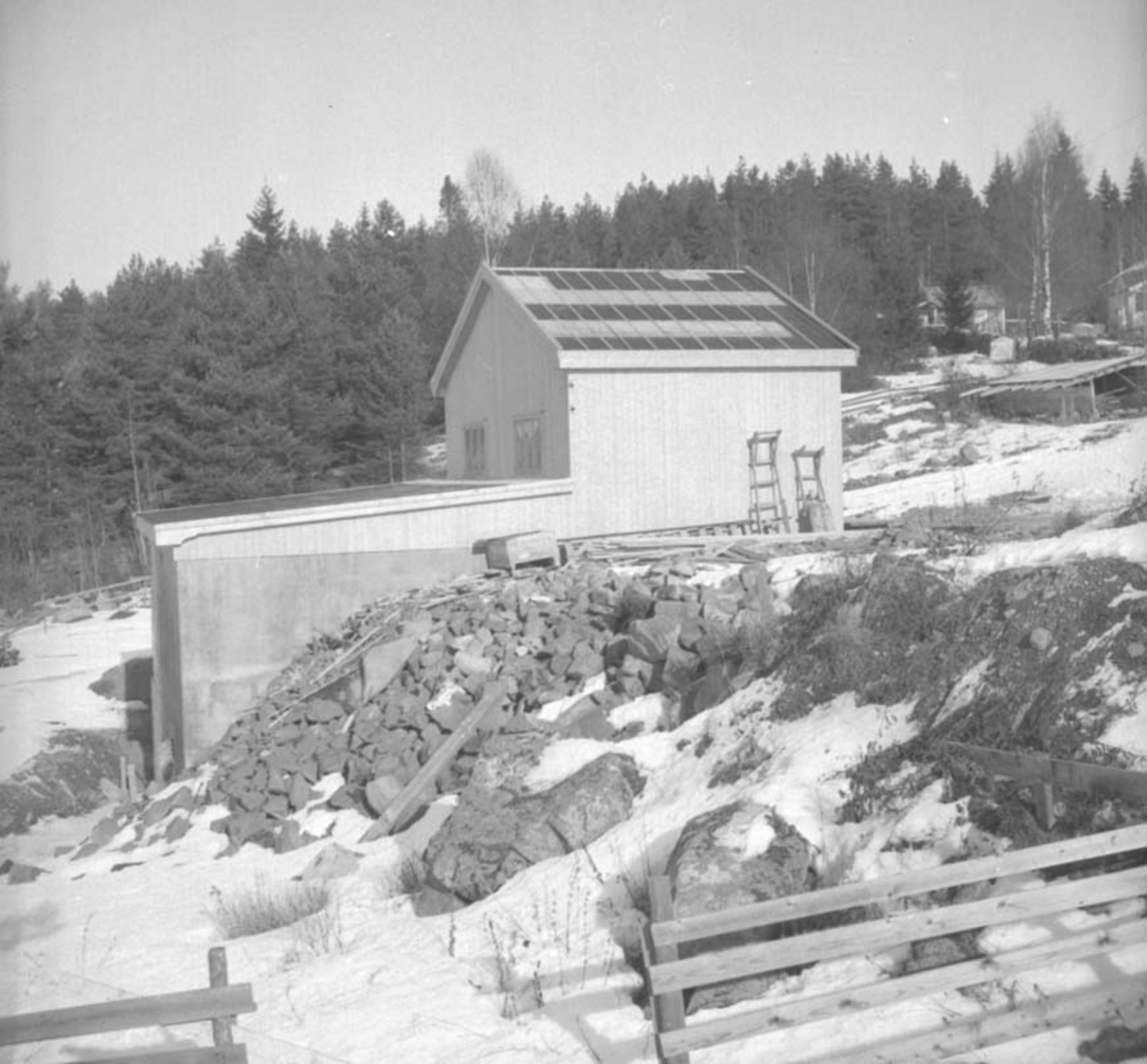 Anno Domkirkeodden, STANGE KOMMUNE, VANNVERKET, PUMPESTASJON, EKSTERIØR: FRANGSTUA, FRANGSTØEN PUMPESTASJON