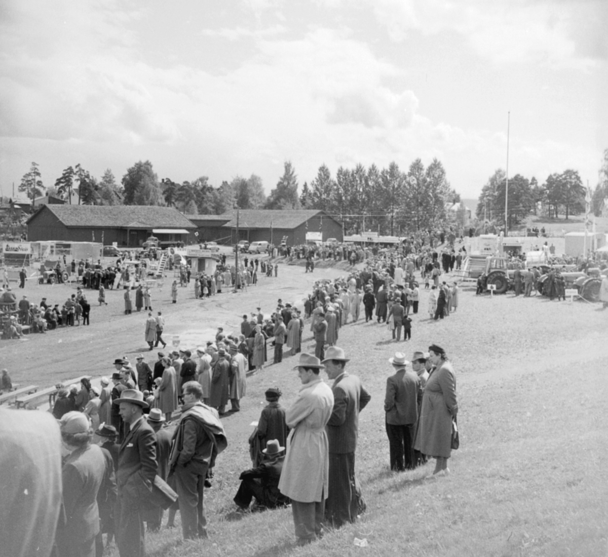 Anno Domkirkeodden, STANGEUTSTILLING, OVERSIKT, MYE FOLK, UTSTILLINGSPLASSEN, HAMAR