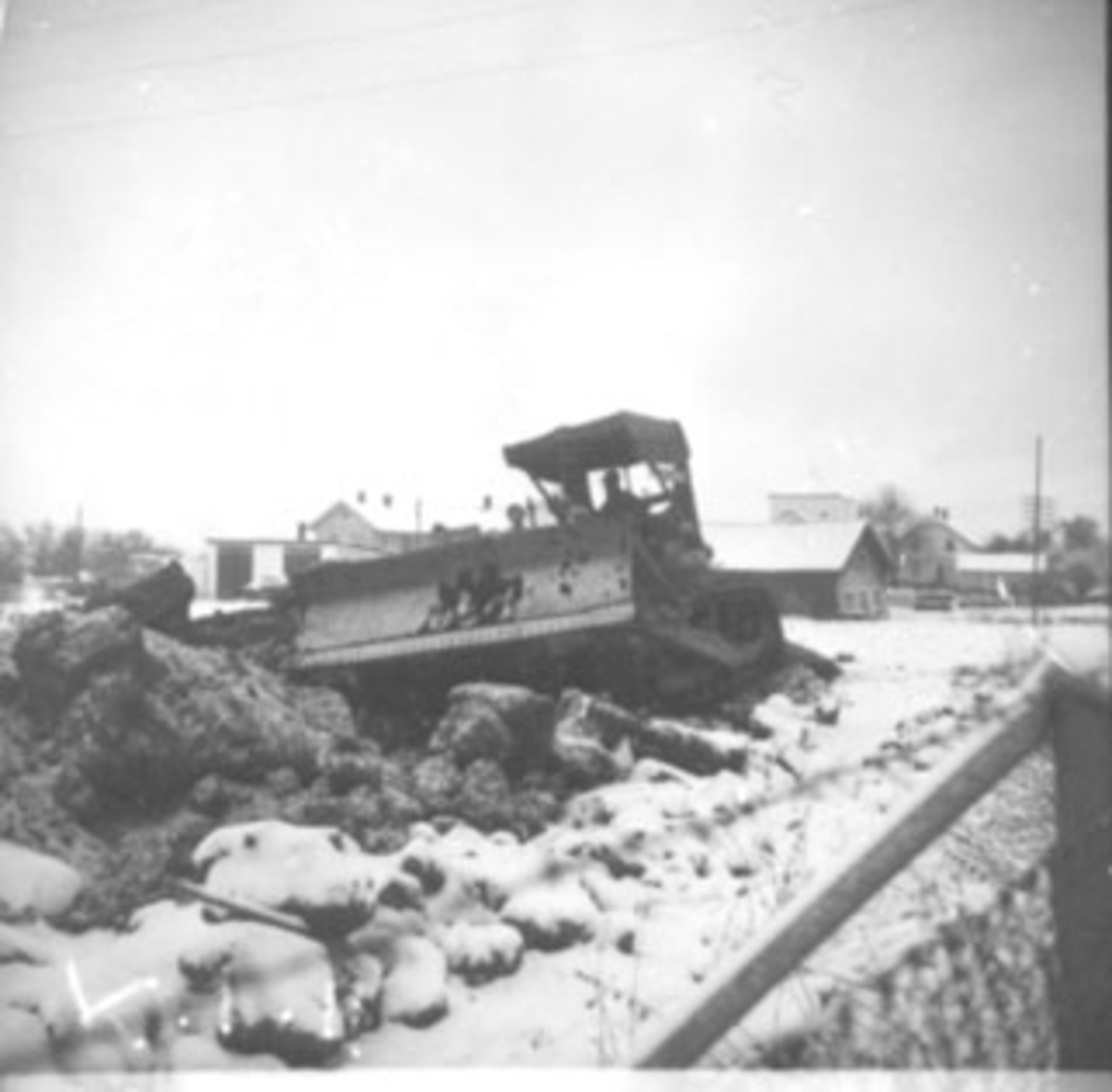 Anno Domkirkeodden, BULLDOSER, FORBEREDELSE TIL TINGVOLDTORGET, GRAVING,