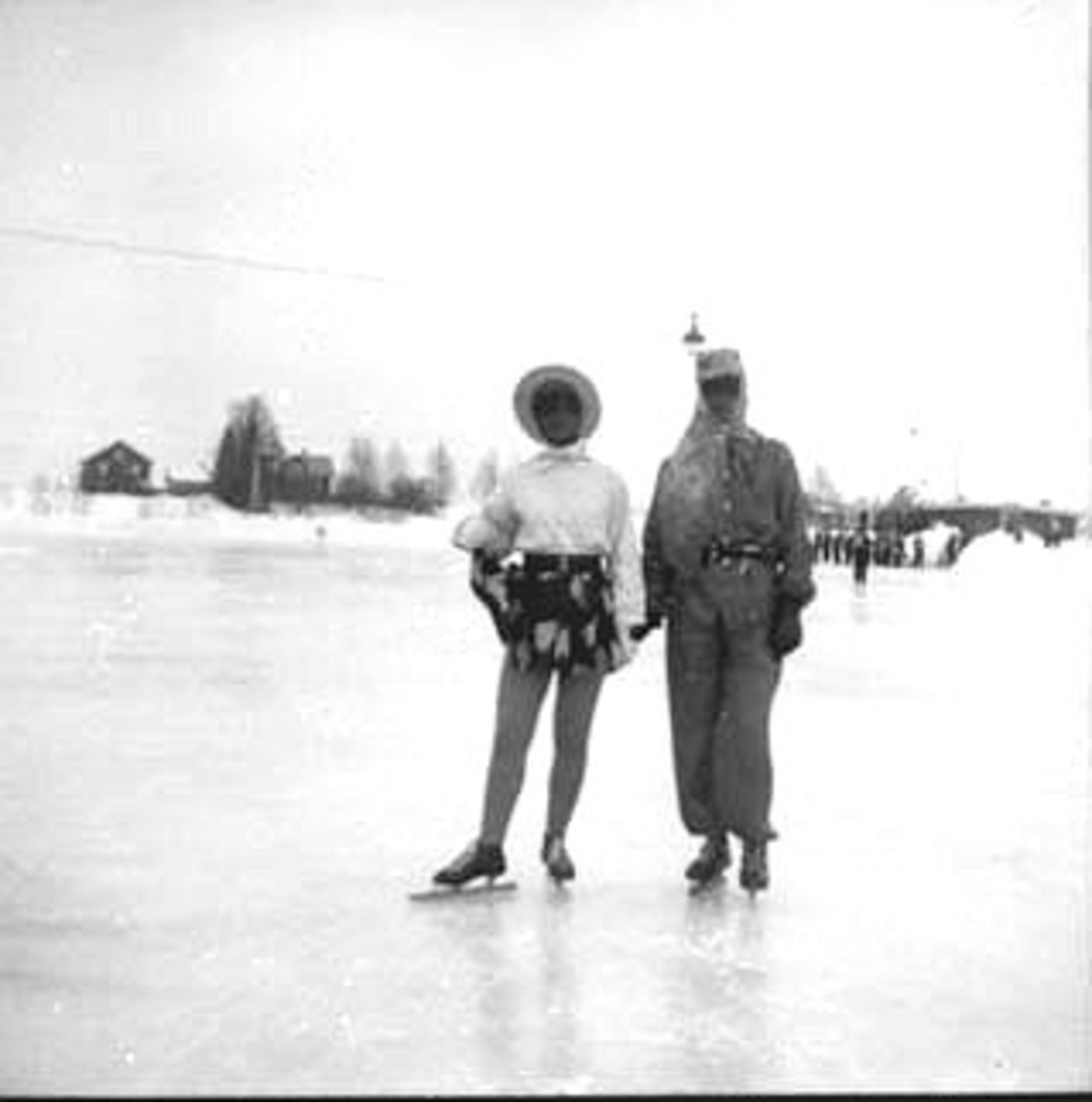 Anno Domkirkeodden, STANGE SKØYTEKLUBB, HUMORISTISK SHOW, UTKLEDDE FOLK, STANGE SKØYTEBANE,