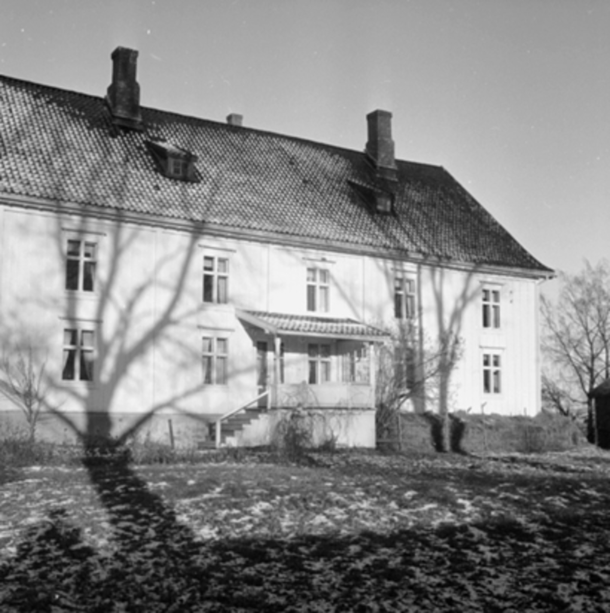 Anno Domkirkeodden, EKSTERIØR: HOVEDBYGNING, STANGE PRESTEGÅRD