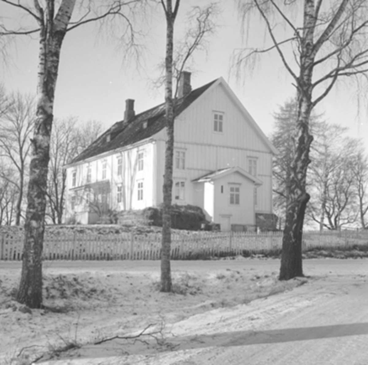 Anno Domkirkeodden, EKSTERIØR: HOVEDBYGNING, STANGE PRESTEGÅRD,
