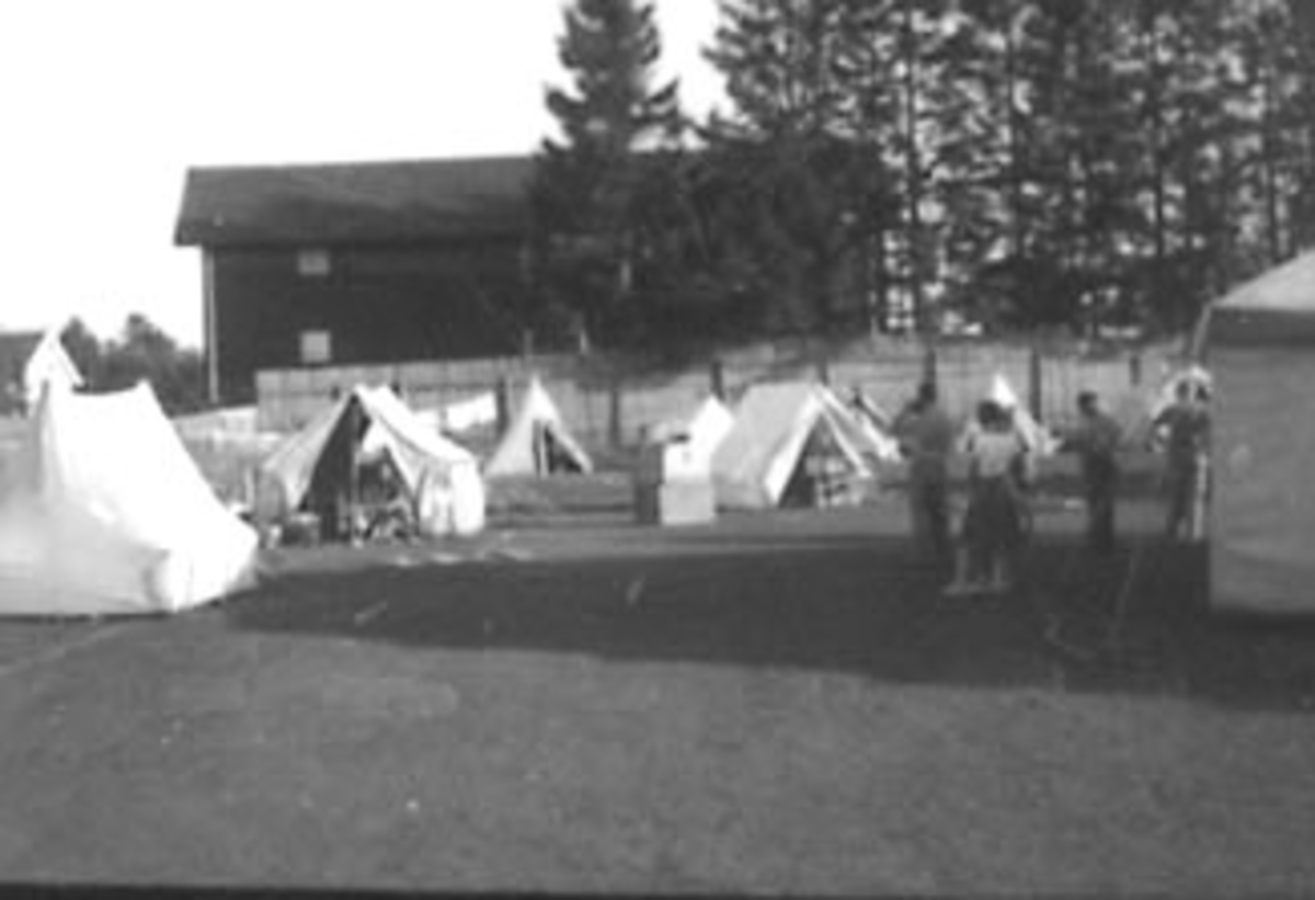 Anno Domkirkeodden, SIRKUSTELT, GAMLE IDRETTSPLASSEN, TELTHUSET I BAKGRUNNEN.