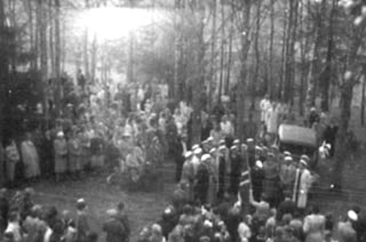 Anno Domkirkeodden, 17 MAI, SANGKOR I SYKEHUSPARKEN, MYE FOLK