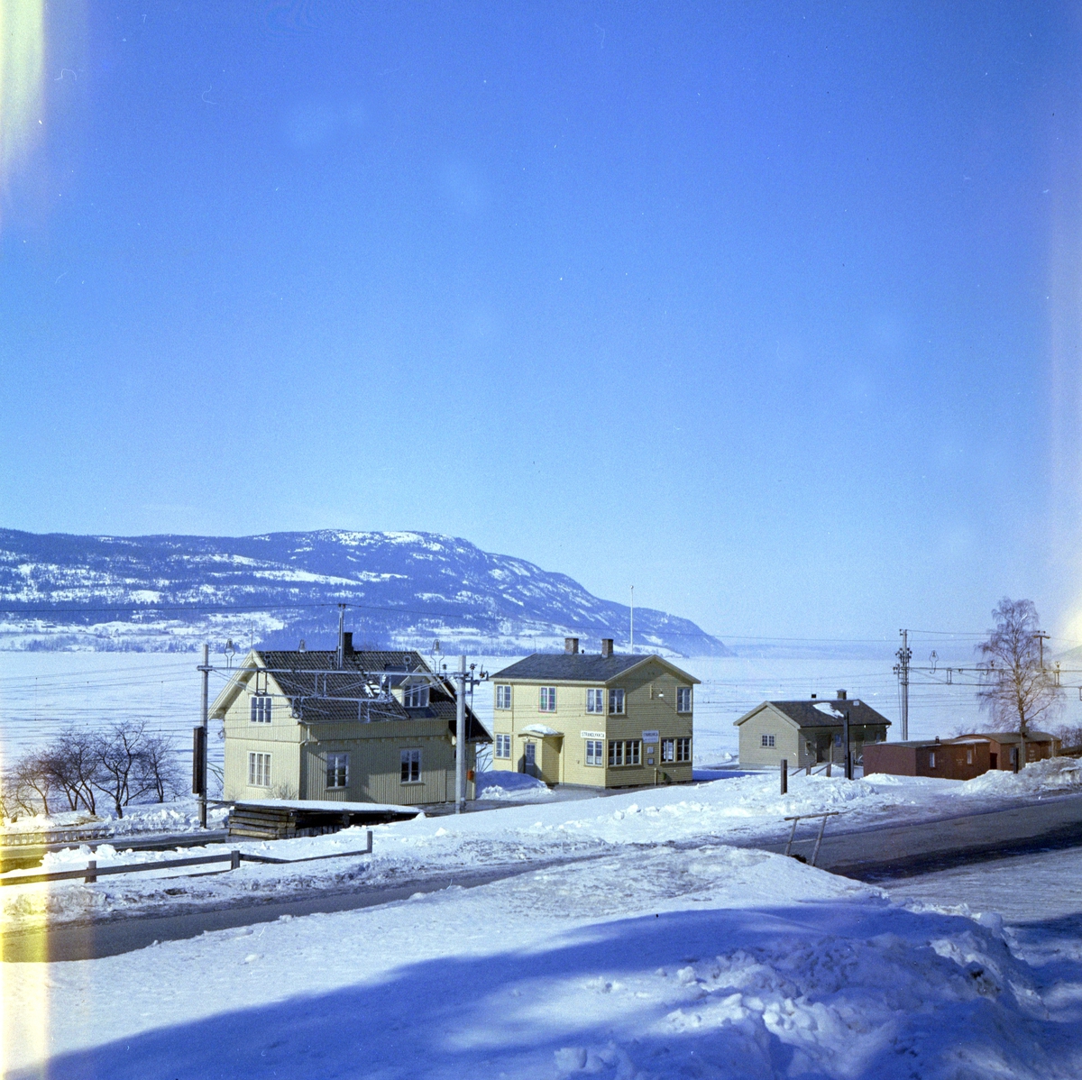 Anno Domkirkeodden, EKSTERIØR STRANDLYKJA STASJON, VINTER