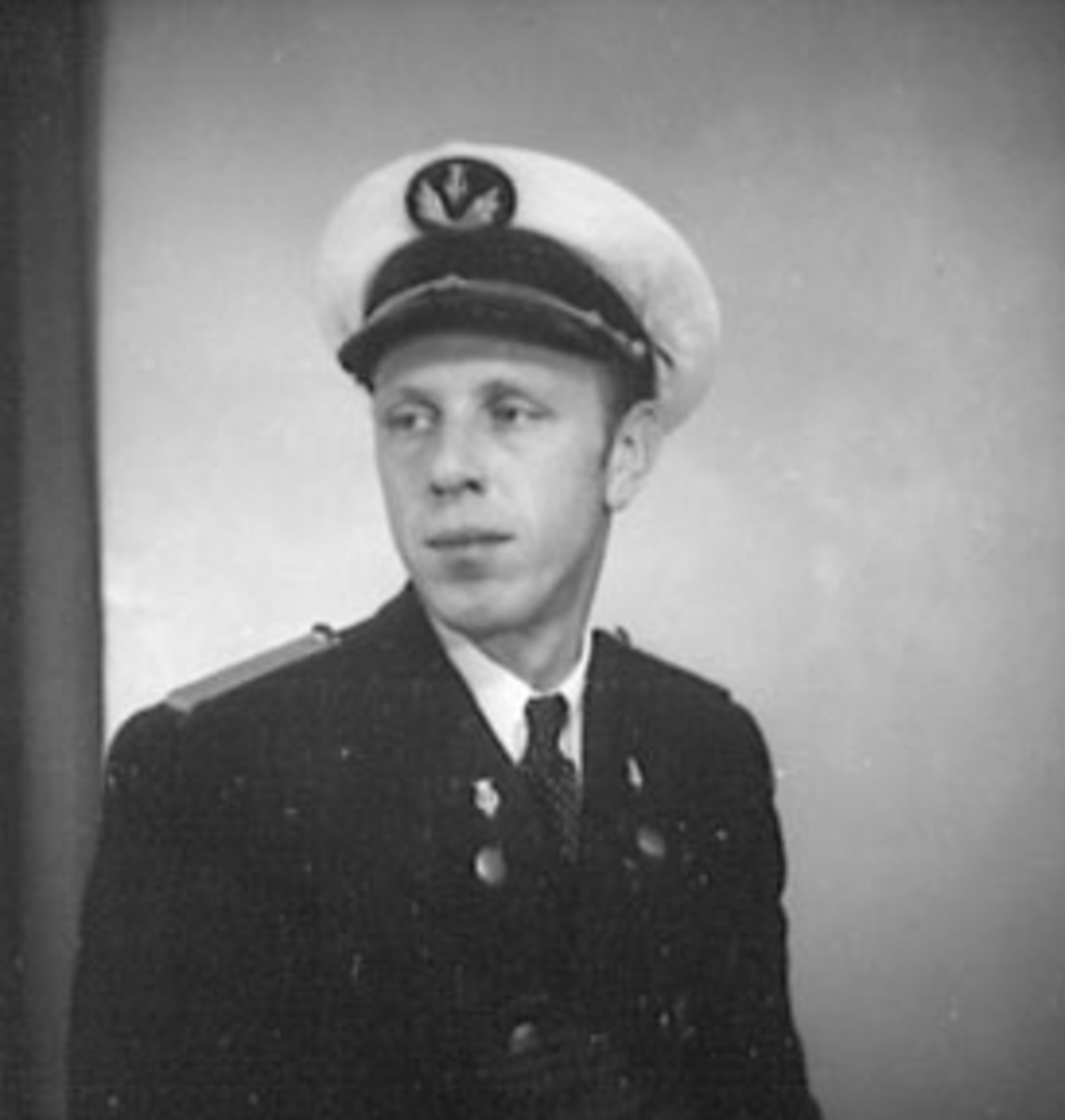 Anno Domkirkeodden, PORTRETT: HÅKON BØ, MUSIKKUNIFORM