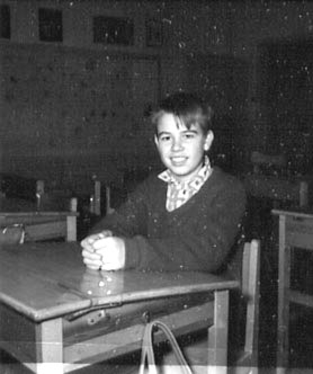 Anno Domkirkeodden, PORTRETT SKOLEELEV, PER MORTEN LUND SØNN AV DAVÆRENDE LÆRER PER LUND ( SOM KOM FRA LUND GÅRD I STANGE VESTBYGD VED SKOLEPULT, SÅSTAD SKOLE.