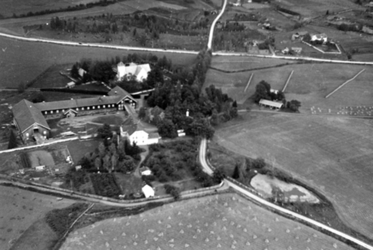 Anno Domkirkeodden, OTTESTAD GARD, FLYFOTO, OTTESTAD KIRKE, 1945