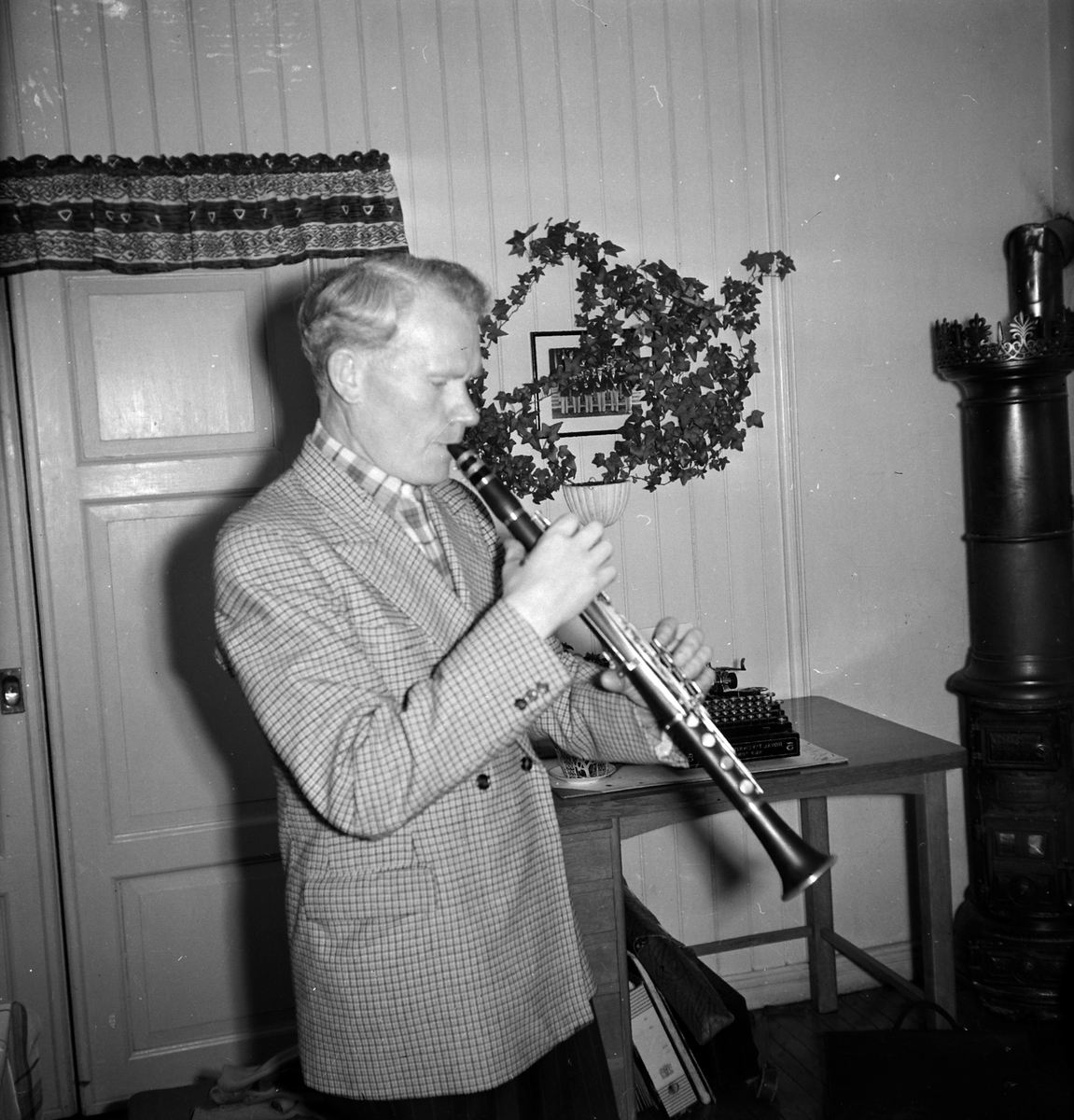 Adolf Skjegstad, ASK-02303