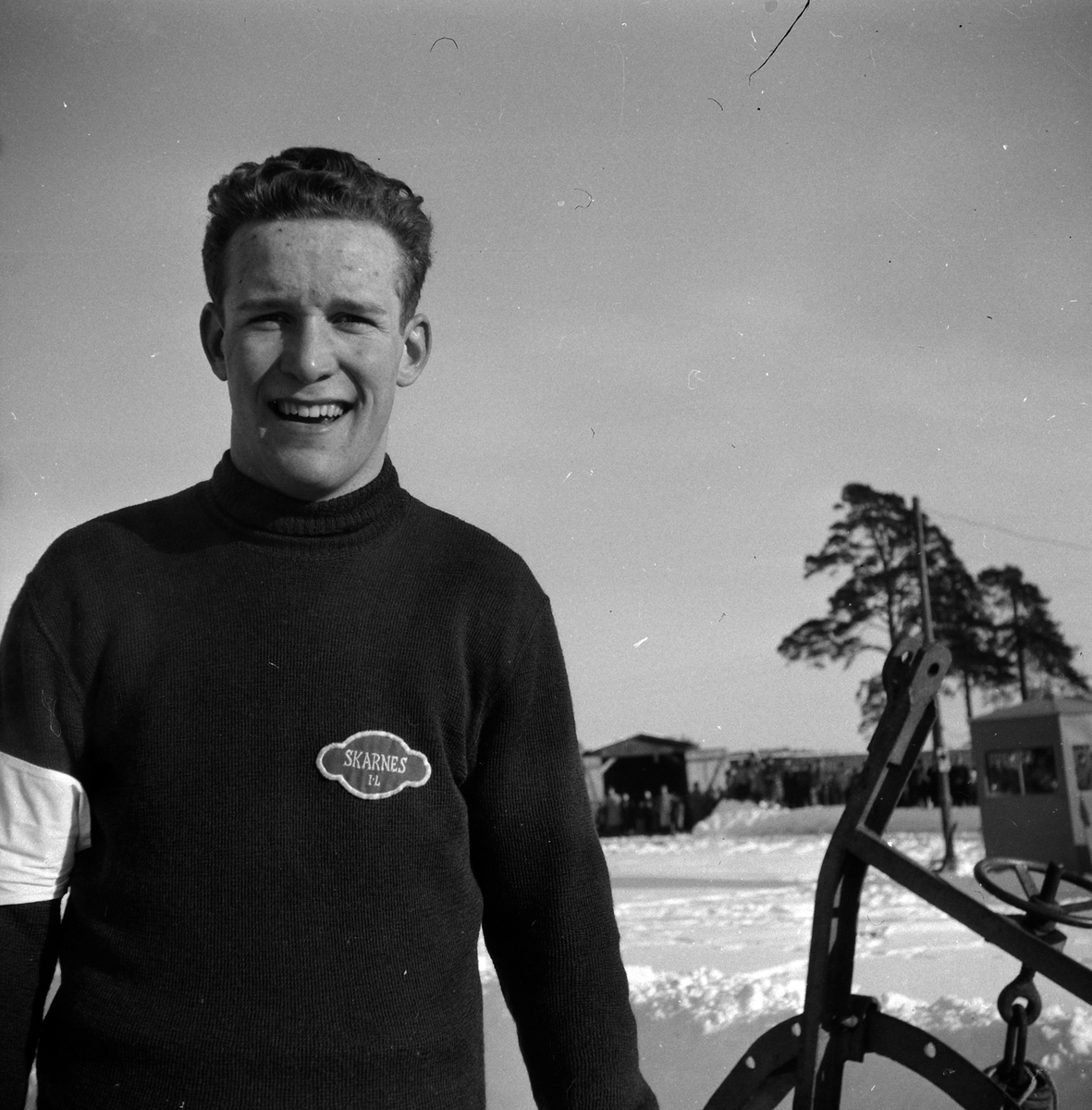 Adolf Skjegstad, Odd Ivar Ruud fra Skarnes. Han ble juniormester på skøyter i 1956. Han var en allsidig idrettsgutt og deltok bl. a i VM i millitær 5-kamp. SKØYTELØPER, SKARNES IL.