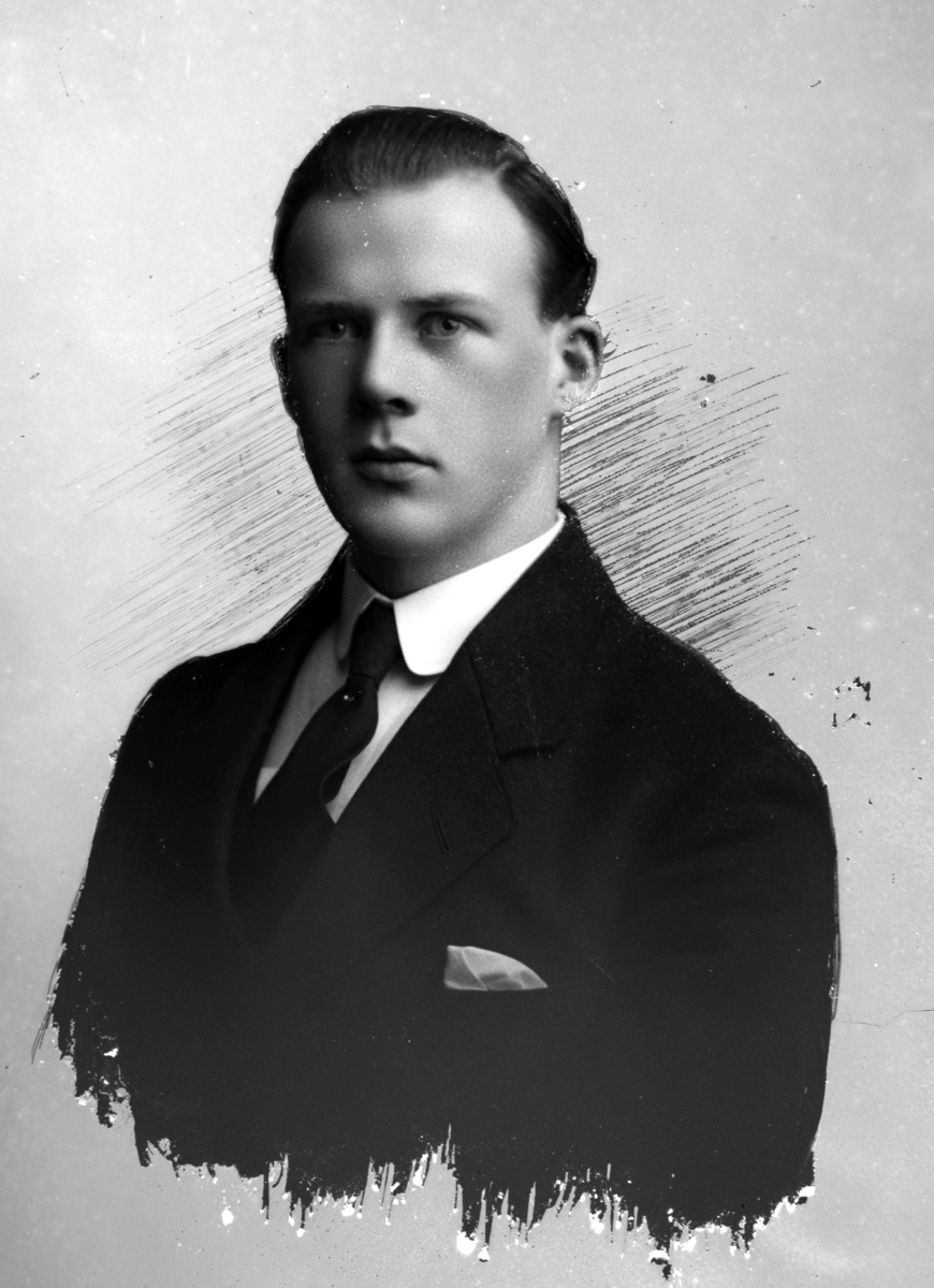 Christian Grundseth, ARVESHAUG H. HALVFIG. 20105