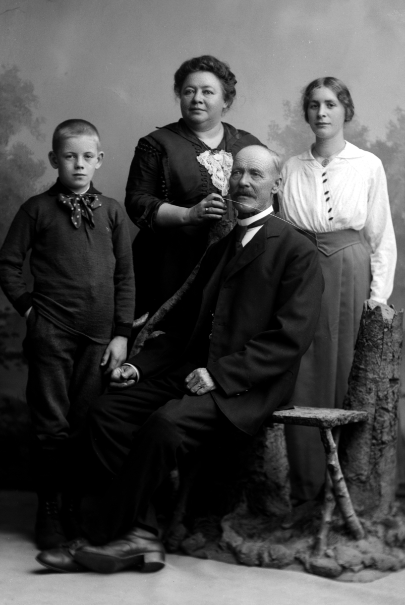 Christian Grundseth, FURULUND HERR, GR: 4, FAMILIE, 17705.