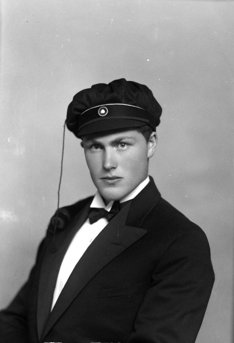 Christian Grundseth, HØGTVEIT JOSTEIN, HALVFIG. , STUDENT, 34849