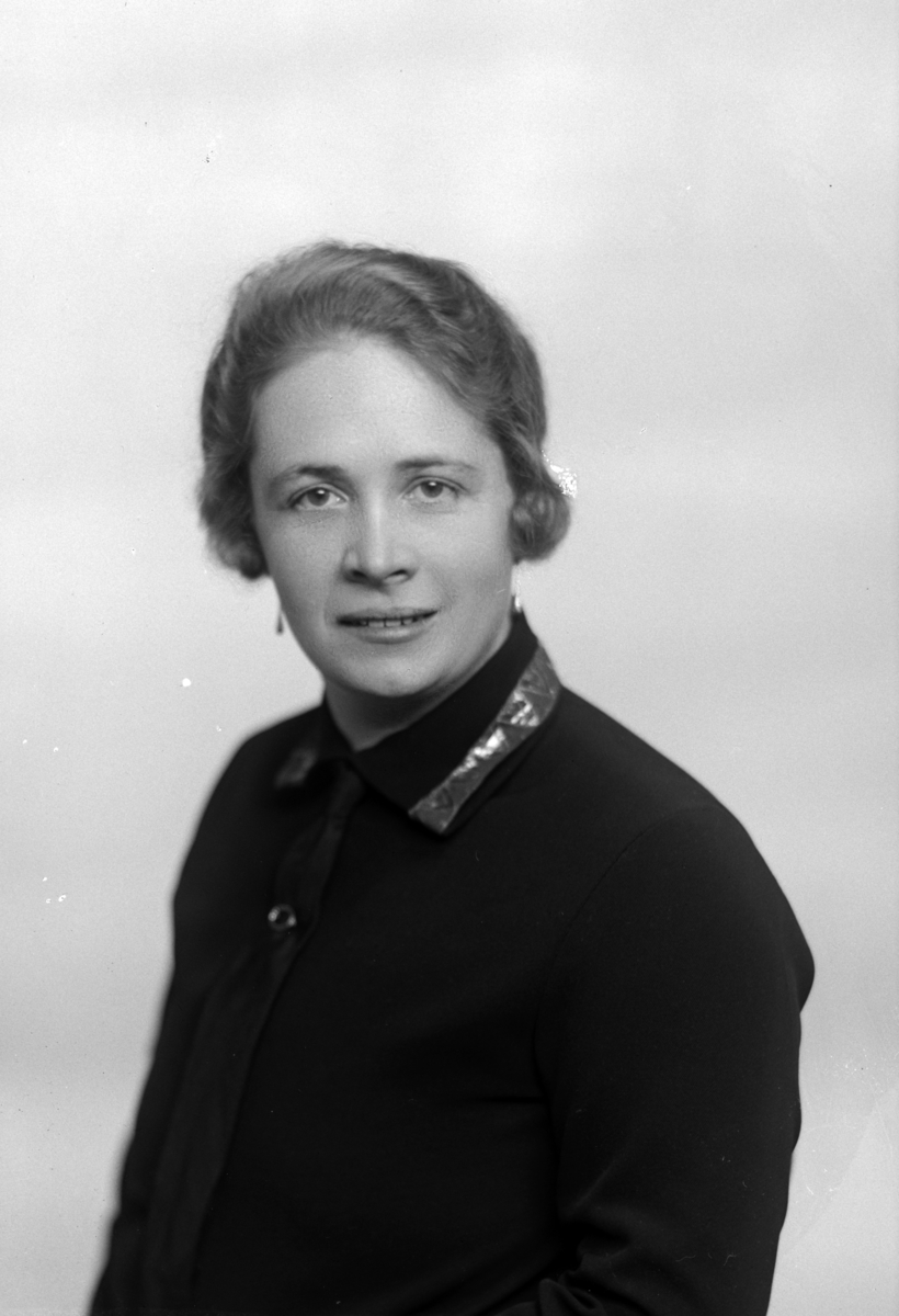 Christian Grundseth, JØRSTAD, FRU, HALVFIG. , 33292