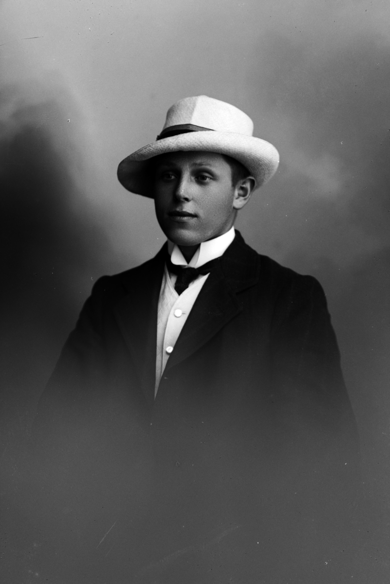 Christian Grundseth, JØLSTAD LUDV. , HALVFIG. , 11871