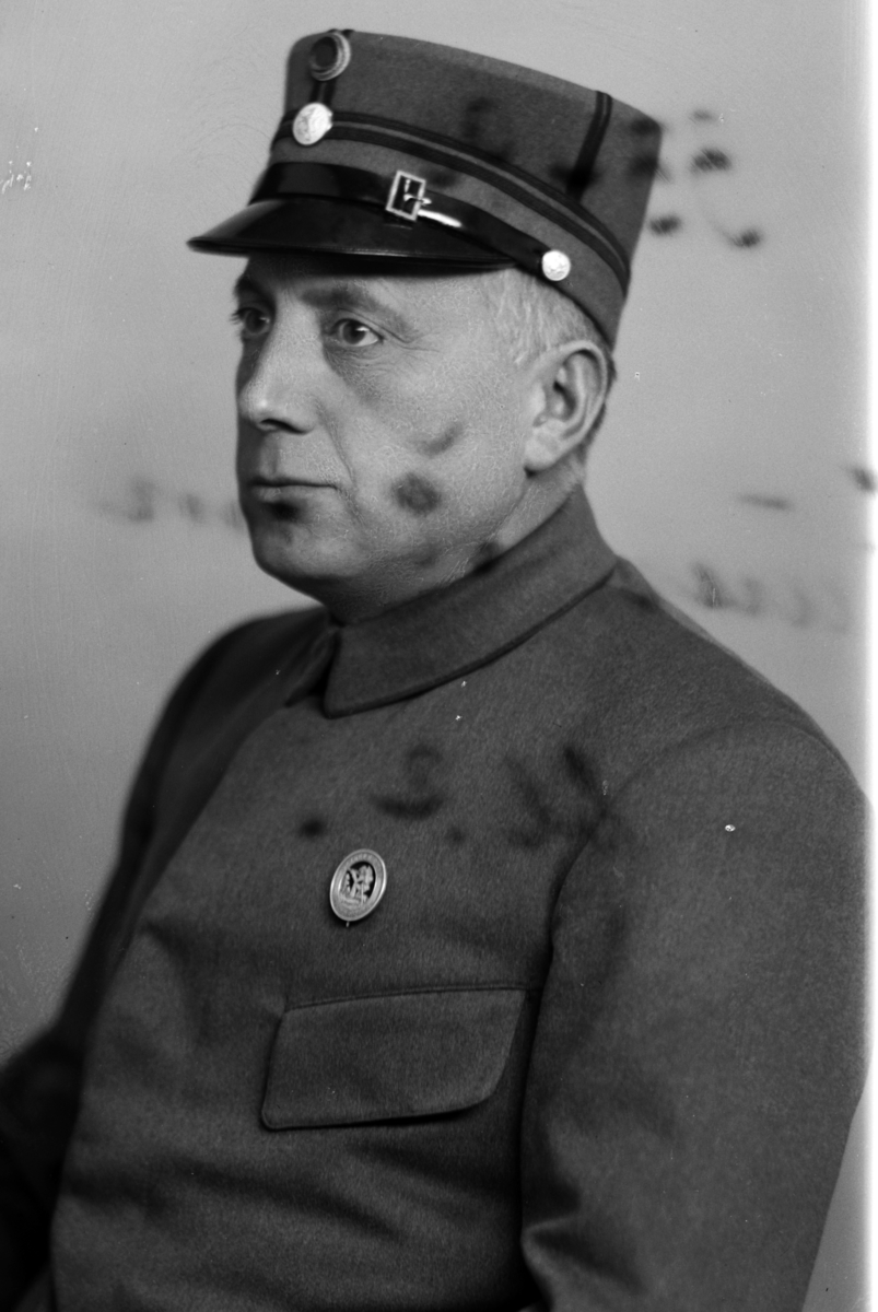 Christian Grundseth, KVAM FURER, HALVFIG. , UNIFORM, 33496