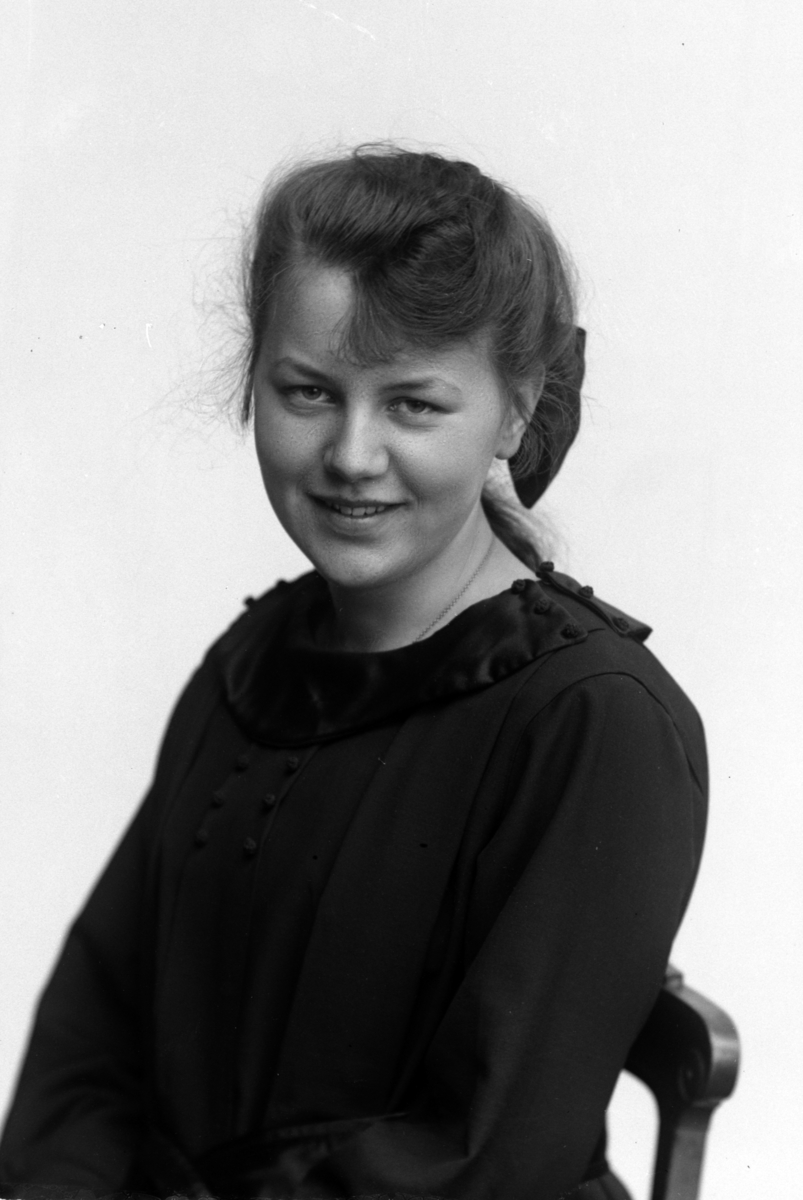 Christian Grundseth, LYSTAD SIGRID. , HALVFIG. , 22159