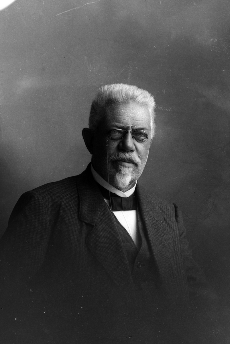 Christian Grundseth, PETERSEN OVERLÆRER, HALVFIG. , 19271