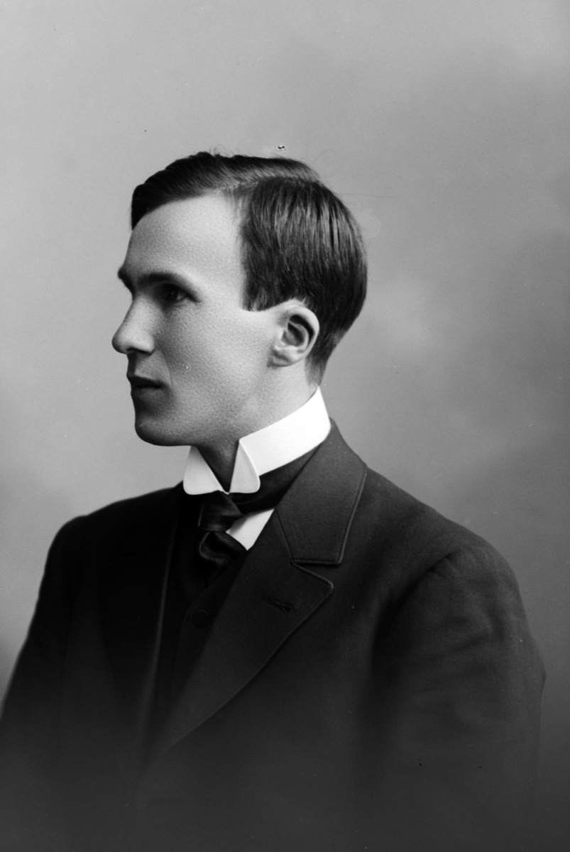 Christian Grundseth, TAALESEN THORBJØRN, HALVFIG. , 12916
