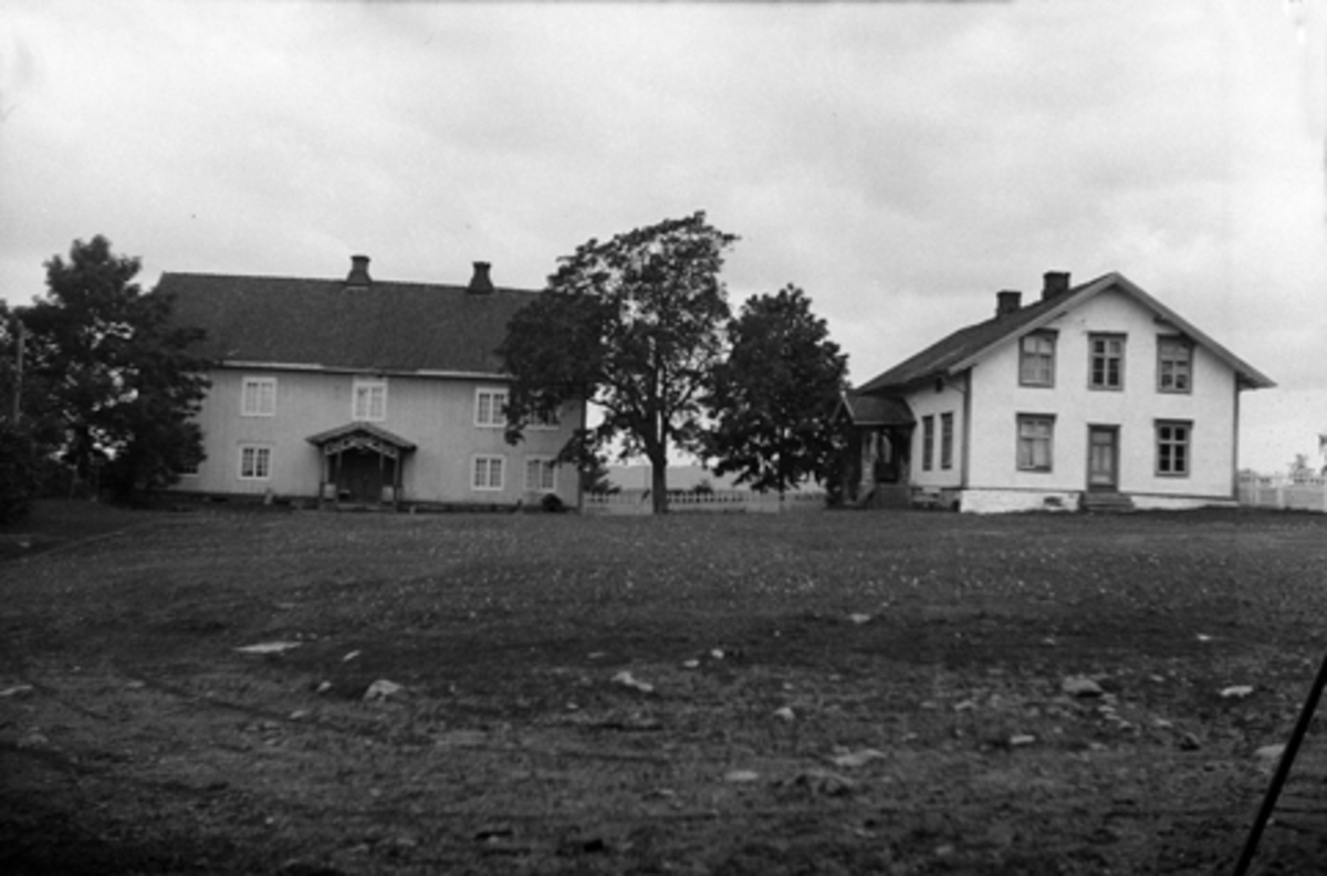 Toralv Bleken-Nilssen, MAURUD. MØRUD. FURNES i Ringsaker. TUN. FB2(Furnesboka 2 s. 303, gbnr. 785/1.