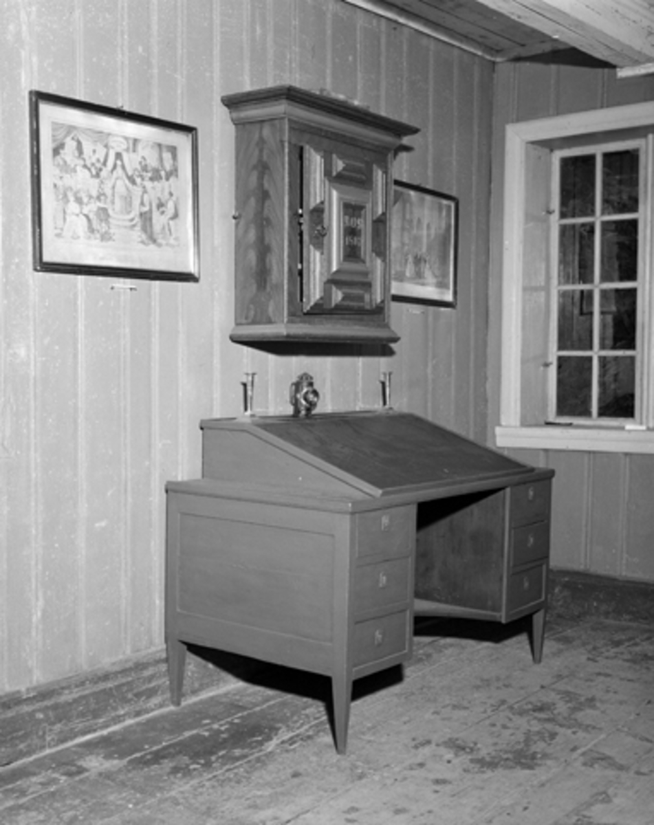 Anno Domkirkeodden, INTERIØR, SKRIVEBORD, SKAP AOS 1807.