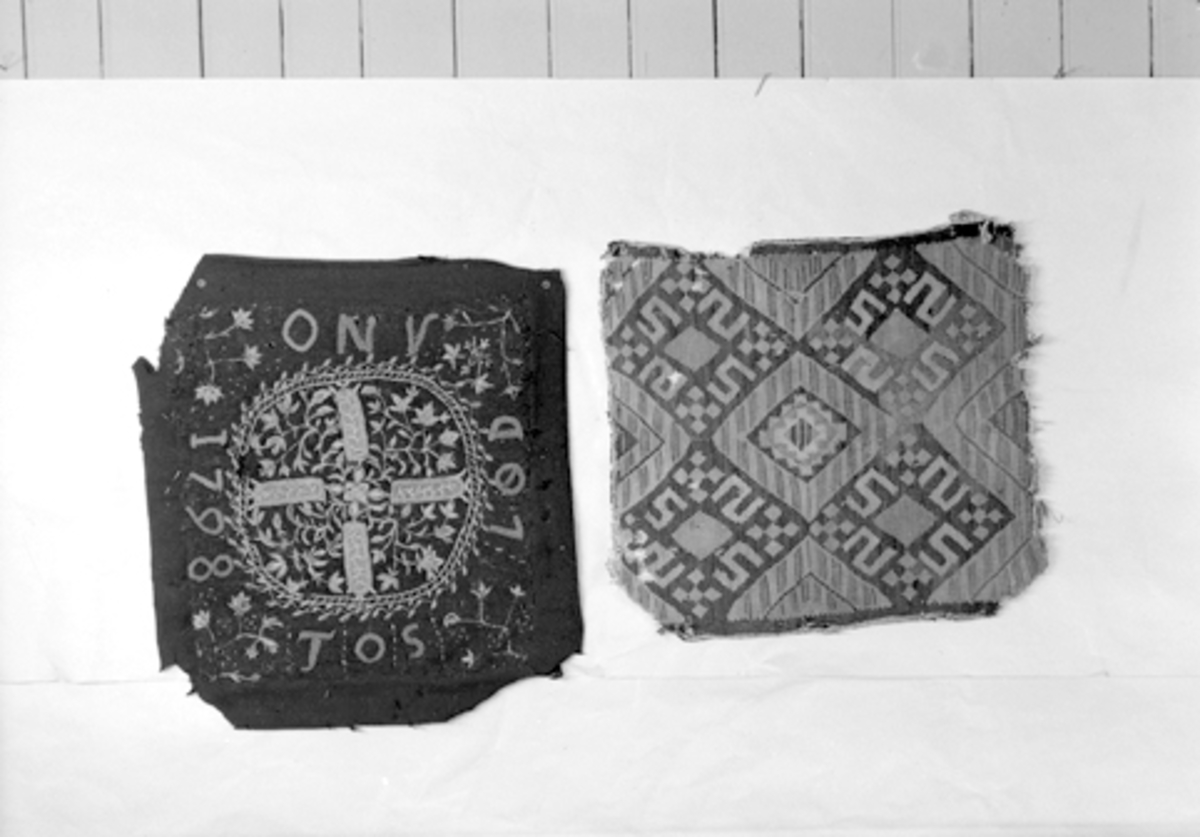 Anno Domkirkeodden, 2 KVADRATISKE BRODERIER. Årstall 1798.
