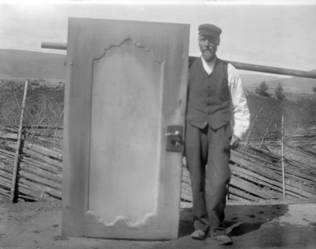 Anno Domkirkeodden, ROKOKKODØR FRA HAUKNES, BRØTTUM i Ringsaker, HEDMARKSMUSEET, HH, UKJENT MANN. GLASSPLATER ETTER ELFSTEDT, OF.